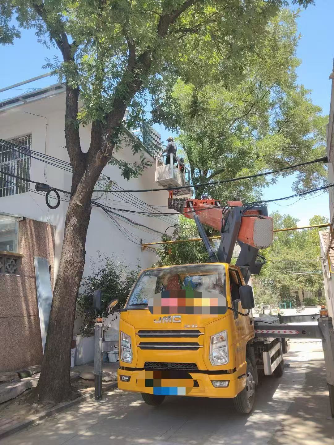 黎平县高空作业车能吊装重物吗？最大承载多少公斤？